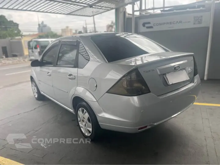 FIESTA 1.6 MPI Class Sedan 8V