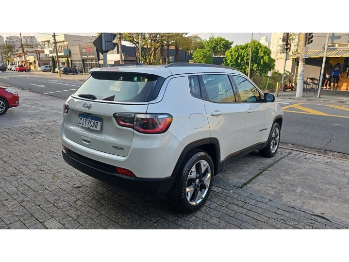 COMPASS 2.0 16V FLEX LONGITUDE AUTOMÁTICO