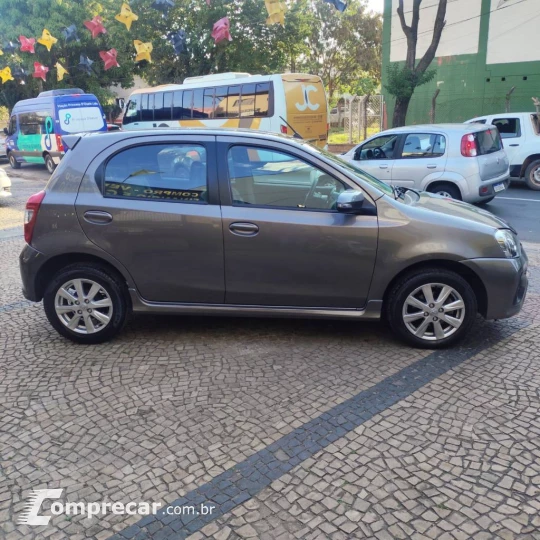 ETIOS XLS 1.5 Flex 5p Aut.
