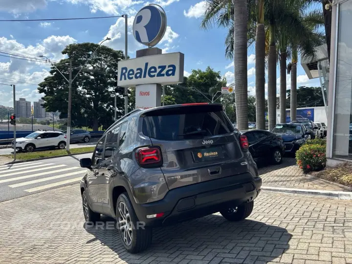 Renegade Long. T270 1.3 TB 4x2 Flex Aut.