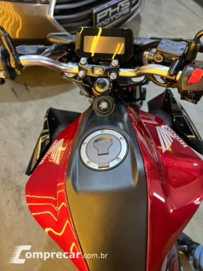 CB Twister 300 F
