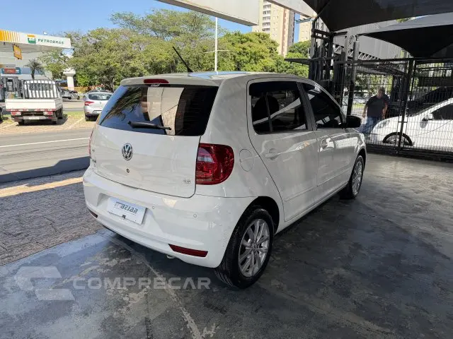 FOX - 1.6 MI 8V 4P MANUAL