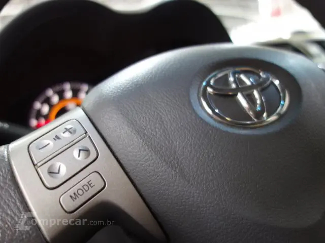 COROLLA - 1.8 GLI 16V 4P AUTOMÁTICO