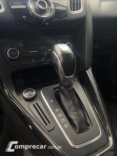 FOCUS 2.0 TITANIUM SEDAN 16V FLEX 4P POWERSHIFT