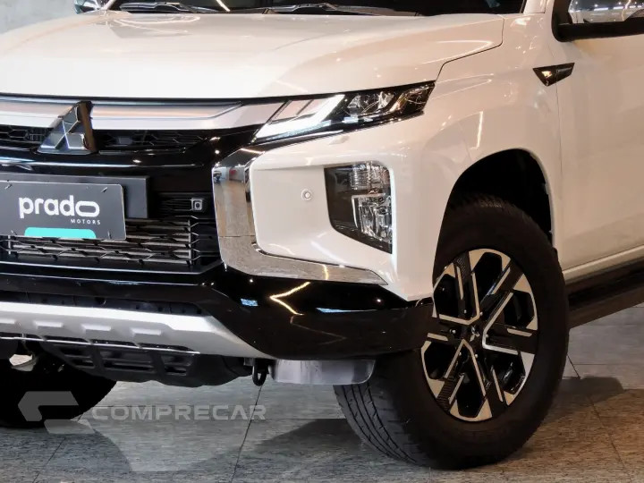 L200 TRITON 2.4 16V Turbo Sport Hpe-s CD 4X4