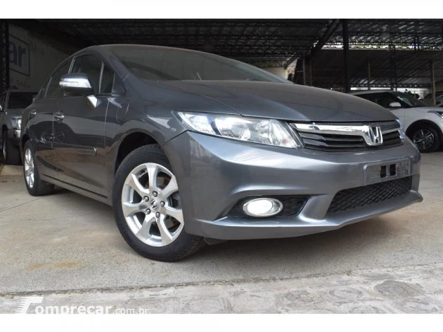 CIVIC - 1.8 EXS 16V 4P AUTOMÁTICO