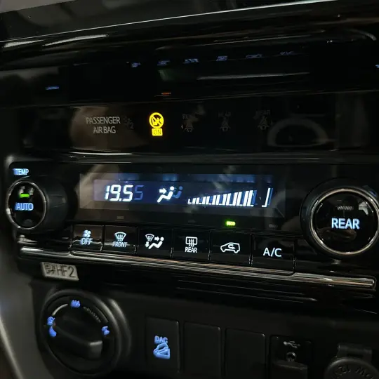 Hilux SW4 SRX 4x4 2.8 7 LUGARES TDI 16V Diesel Aut.