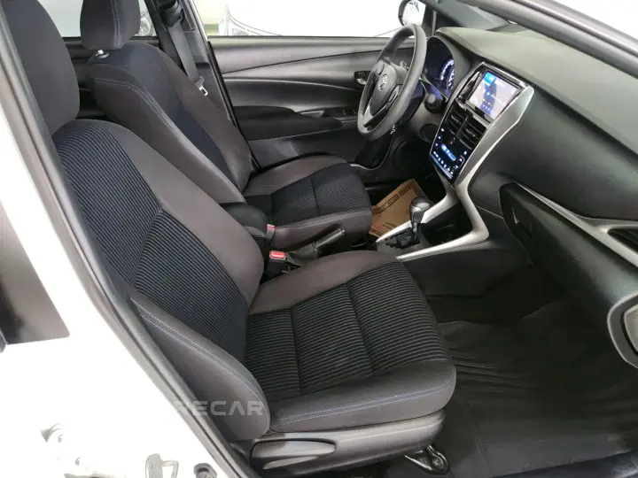 Yaris Hatch 1.5 16V 4P FLEX XL PLUS CONNECT MULTIDRIVE AUTOM