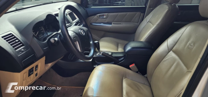 HILUX SW4 2.7 SR 4X2 16V
