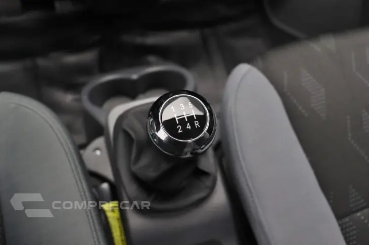 V21 Cabine Simples 1.5 BAÚ