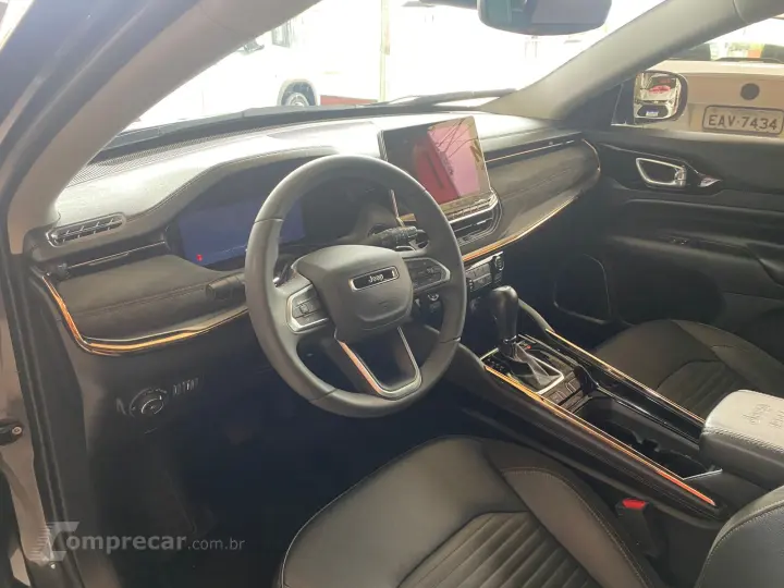 COMMANDER 1.3 T270 Turbo Limited