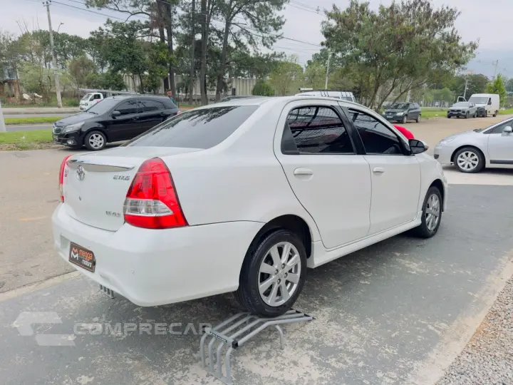 Etios Sedan 1.5 16V 4P FLEX XLS AUTOMÁTICO