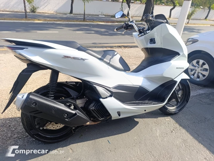 PCX 160 DLX