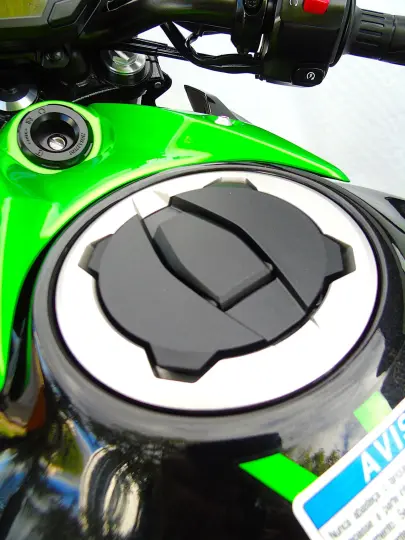 KAWASAKI Z650 ABS