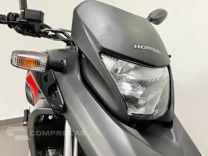 HONDA XRE 300 - PRETO E VERMELHO