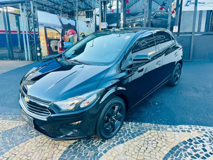 ONIX HATCH LT 1.4 8V FlexPower 5p Mec.