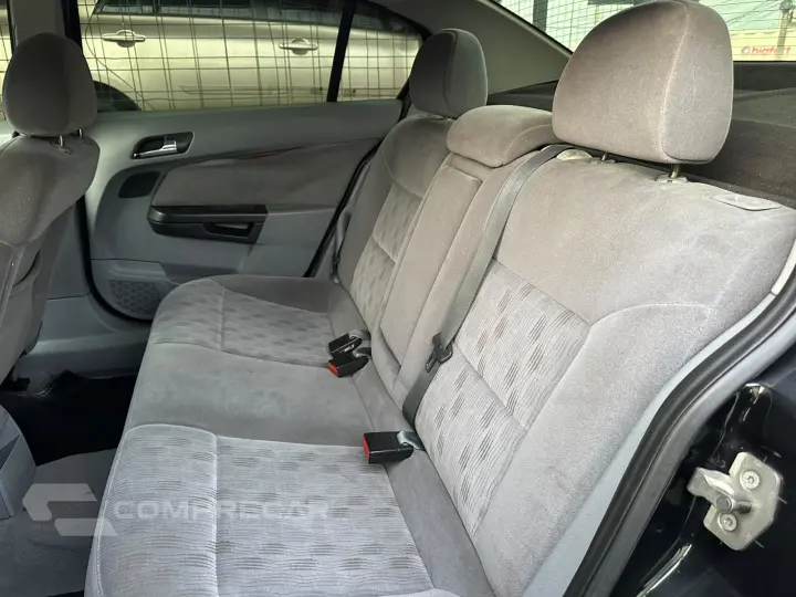 VECTRA 2.0 MPFI Elegance 8V
