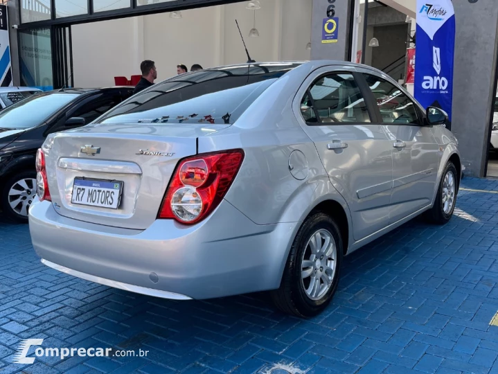 SONIC 1.6 LT SEDAN 16V FLEX 4P AUTOMÁTICO