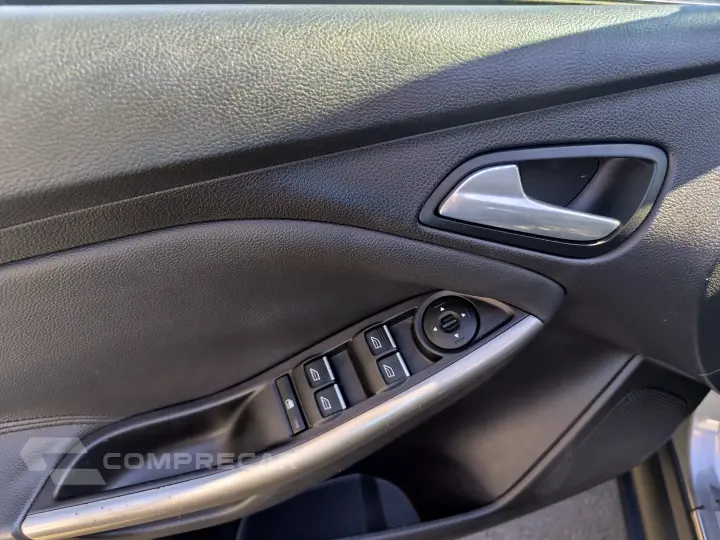 FOCUS 2.0 SE SEDAN 16V FLEX 4P AUTOMÁTICO