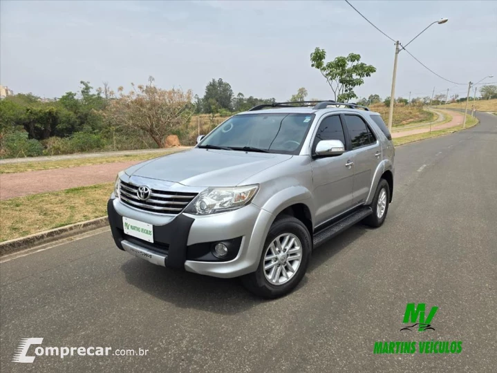 HILUX SW4 2.7 SR 4X2 16V