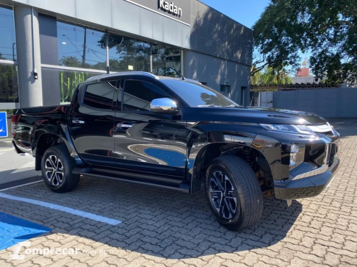 L200 TRITON 2.4 16V Turbo Sport Hpe-s CD 4X4