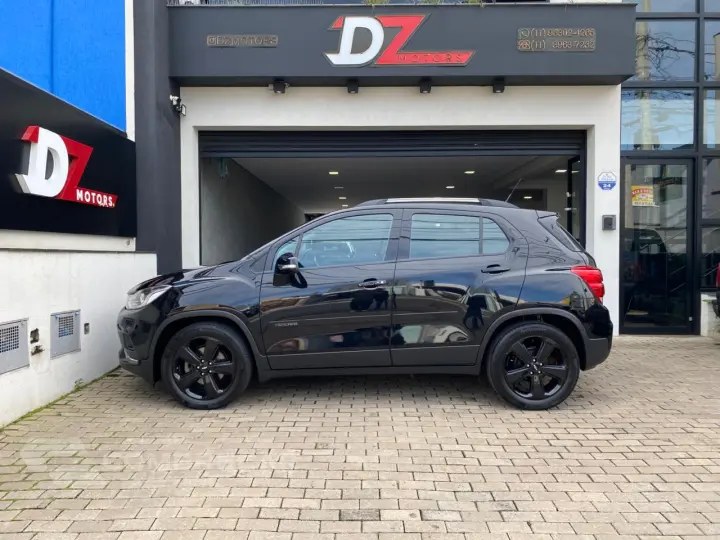 TRACKER 1.4 16V Turbo Midnight