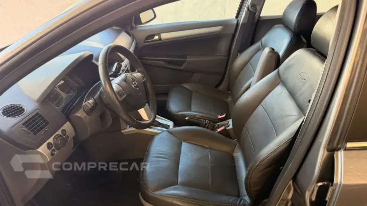 VECTRA 2.0 MPFI Elegance 8V