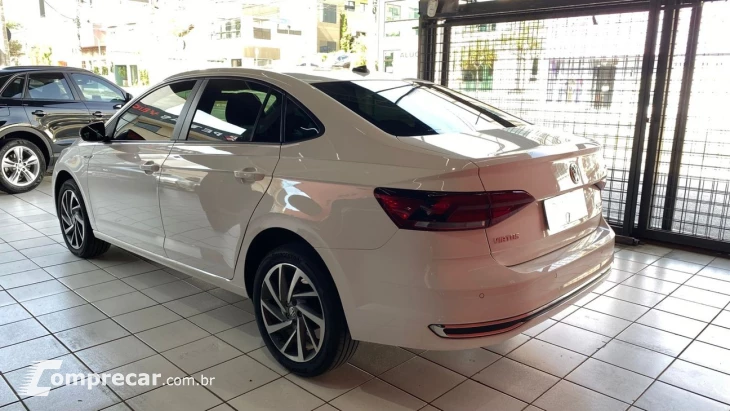 VOLKSWAGEN VIRTUS 1.0 200 TSI HIGHLINE