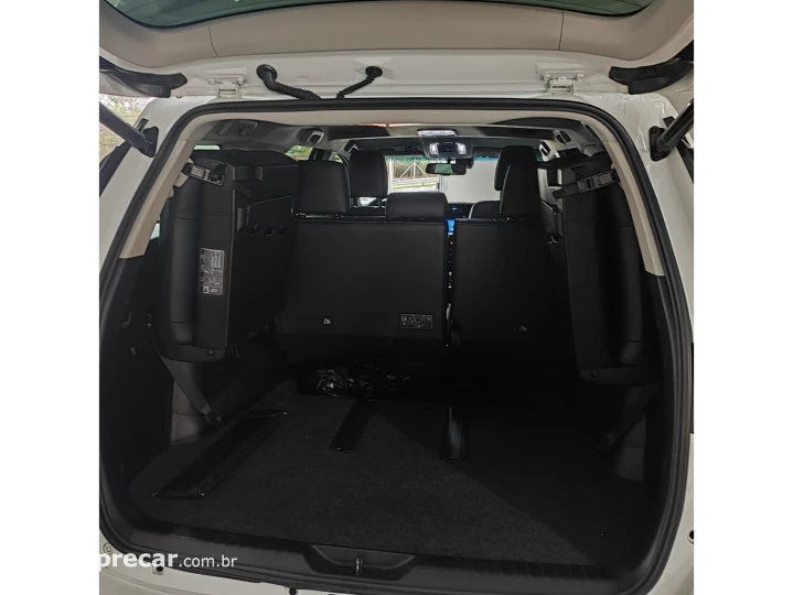 HILUX SW4 2.8 D-4D TURBO DIESEL SRX PLATINUM 7L 4X4 AUTOMÁTI