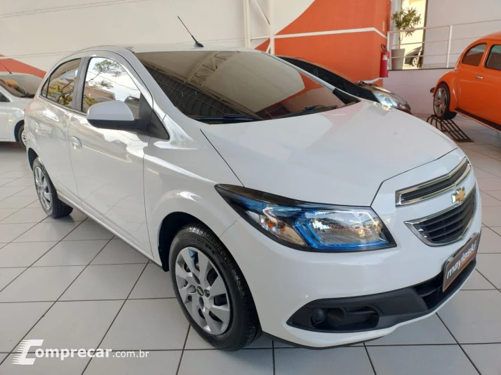 Onix Hatch 1.4 4P FLEX LT