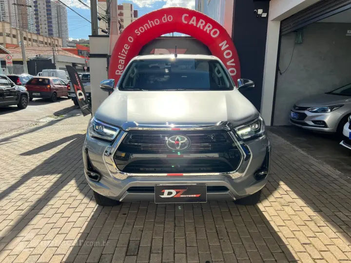 HILUX 2.8 D-4d Turbo CD SRX 4X4