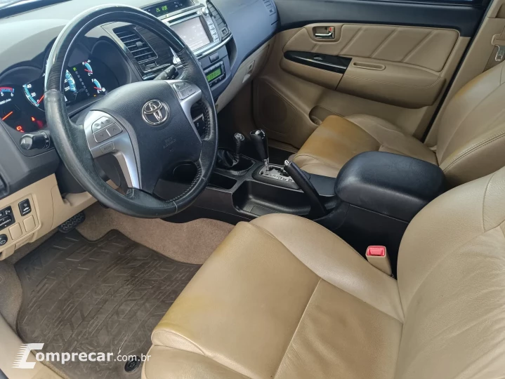 HILUX SW4