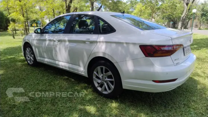 Jetta 1.4 16V 4P TSI COMFORTLINE AUTOMÁTICO
