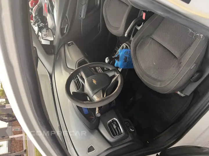 Onix Hatch 1.4 4P FLEX LT