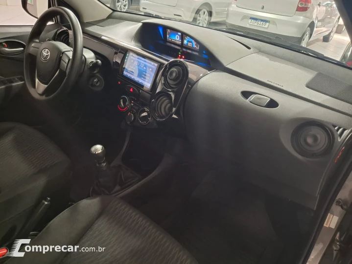 ETIOS 1.5 X Sedan 16V