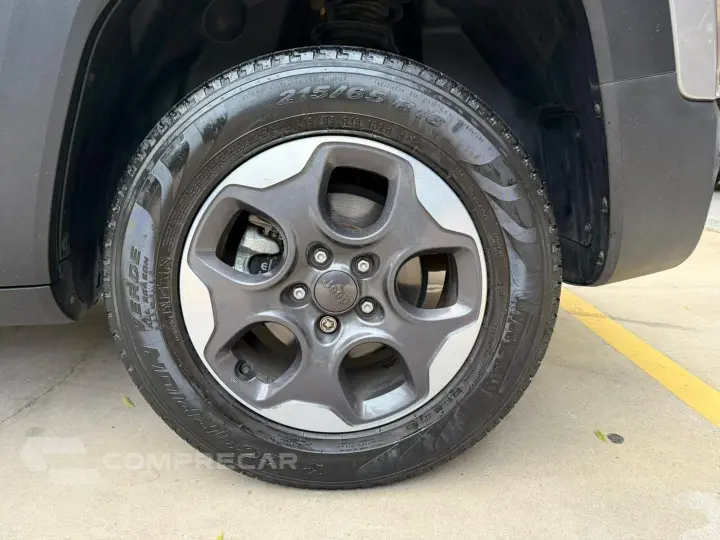 Renegade 1.8 16V Flex 4P Automático