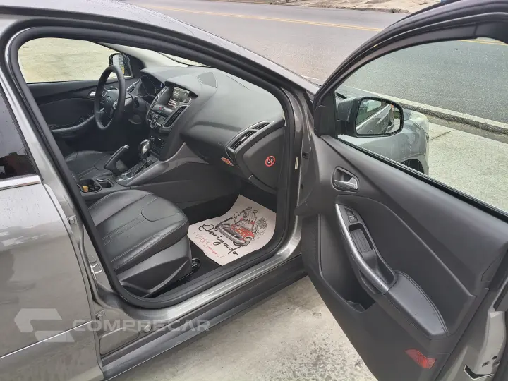 FOCUS 2.0 Titanium Plus Hatch 16V Auto