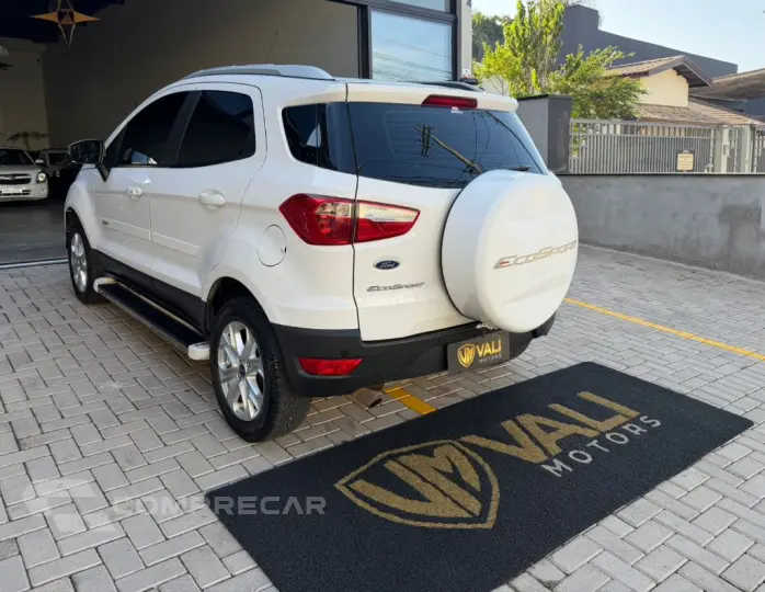 EcoSport TITANIUM 2.0 16V Flex 5p Aut.