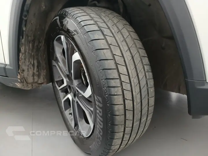 COMMANDER 1.3 T270 TURBO FLEX LIMITED AT6