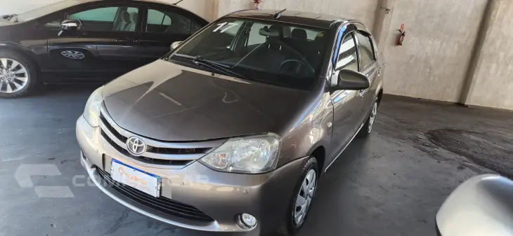 ETIOS 1.5 XS Sedan 16V