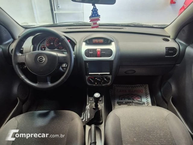 CORSA HATCH - 1.4 MPFI PREMIUM 8V 4P MANUAL