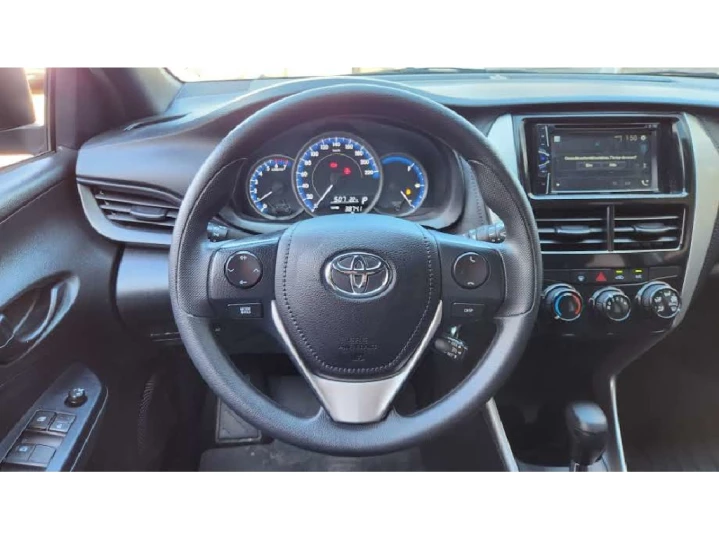 YARIS 1.3 16V FLEX XL LIVE MULTIDRIVE