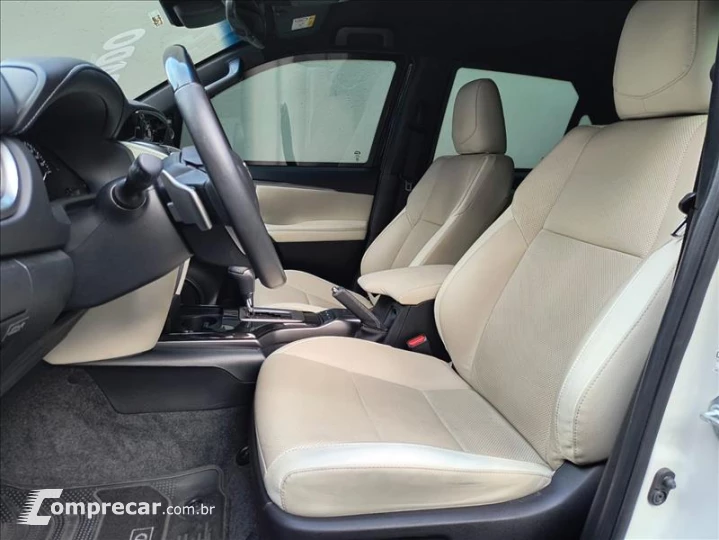 HILUX SW4 2.8 D-4d Turbo Diamond 7L 4X4