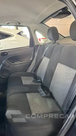 FIESTA 1.6 MPI Class Sedan 8V