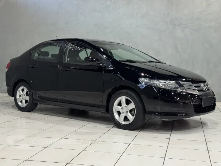 CITY 1.5 LX Sedan 16V