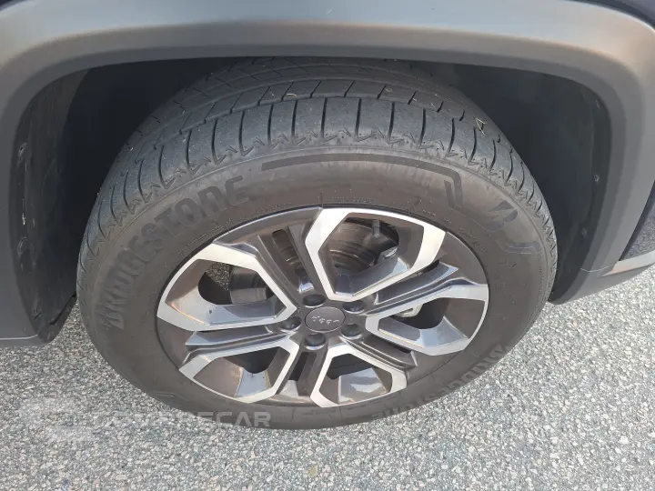 COMMANDER 1.3 T270 Turbo Limited