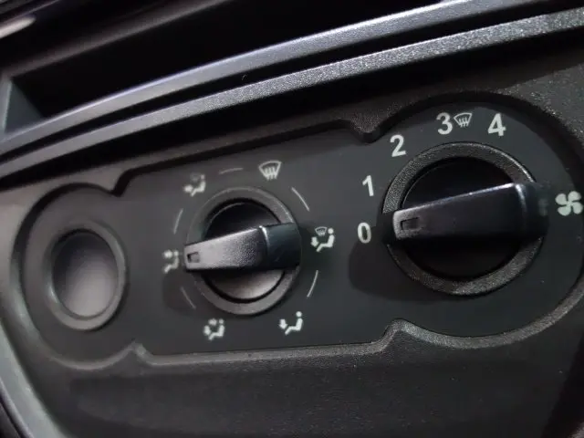 KA - 1.0 MPI 8V 2P MANUAL