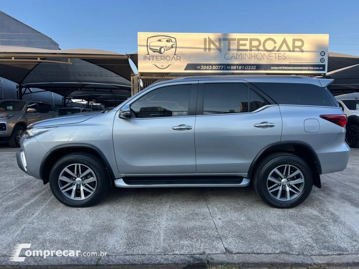 HILUX SW4 2.8 D-4d Turbo SRX 4X4