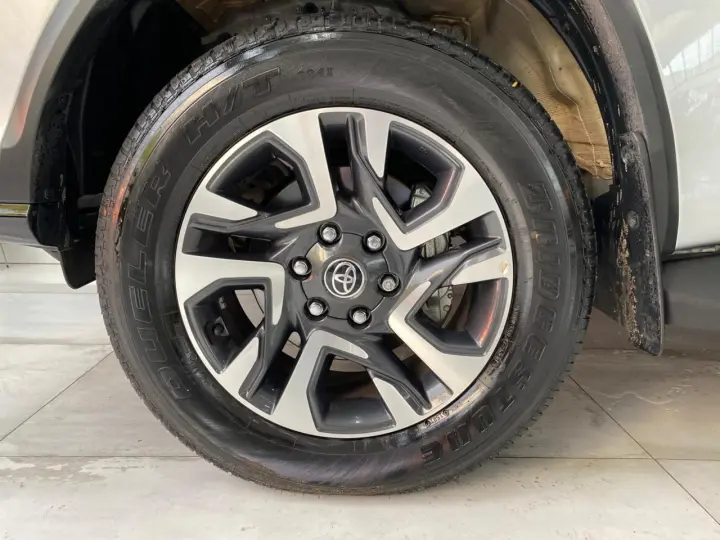 Hilux SW4 SRX Plat. 4x4 2.8 TB Die. Aut.