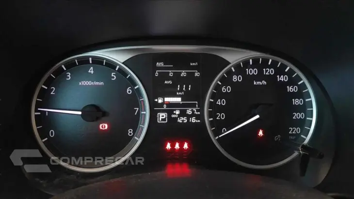 KICKS PLAY 1.6 16V FLEXSTART SENSE XTRONIC